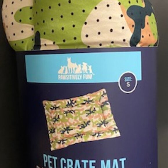 1 PAWSITIVELY FUN! PET CRATE MAT *Size: Small* *Standard* - Picture 1 of 6